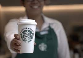 Starbucks: propone una varietà di opportunità lavorative.